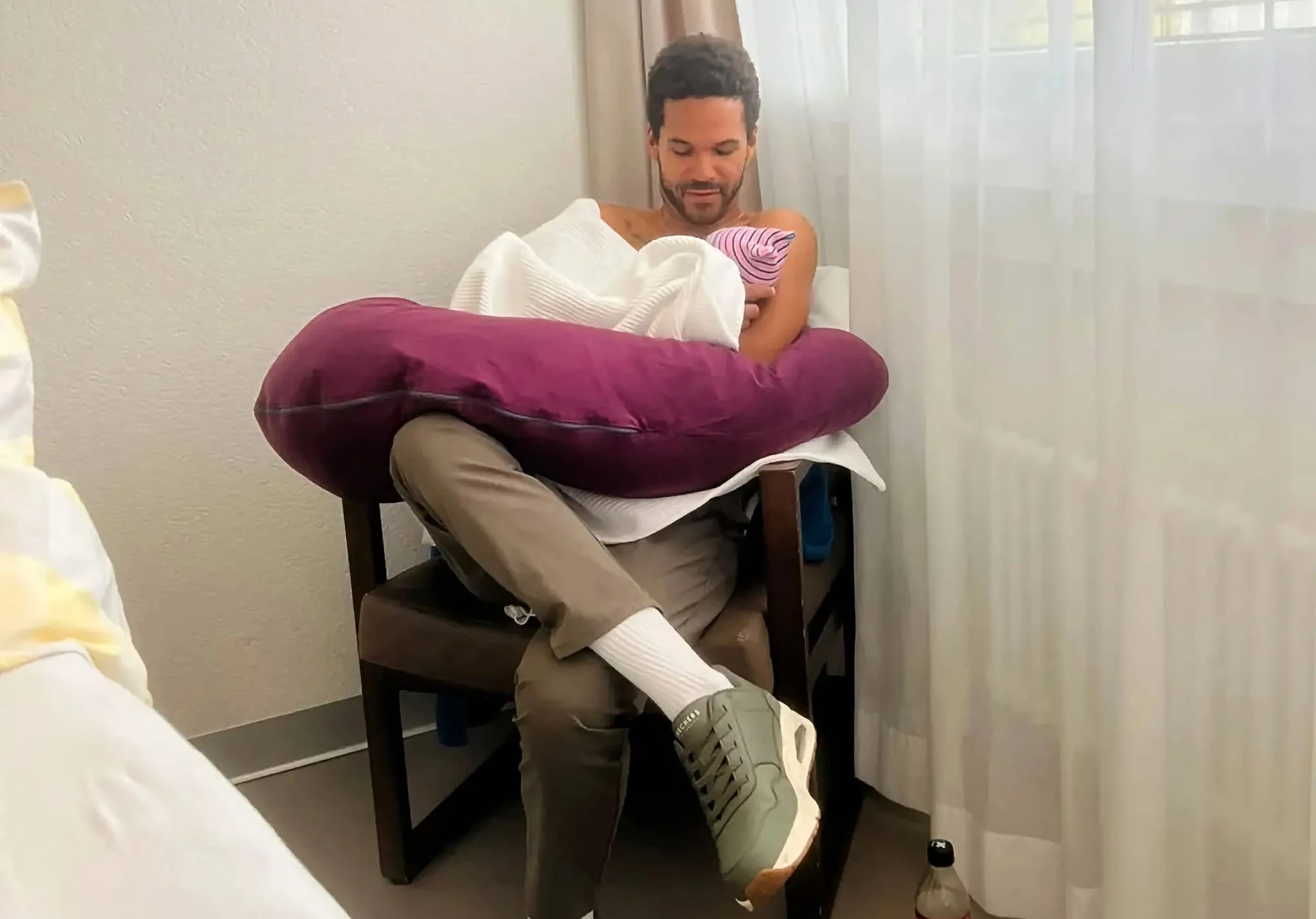 Jesse mit seinem Sohn. Foto: @a.s.b.or